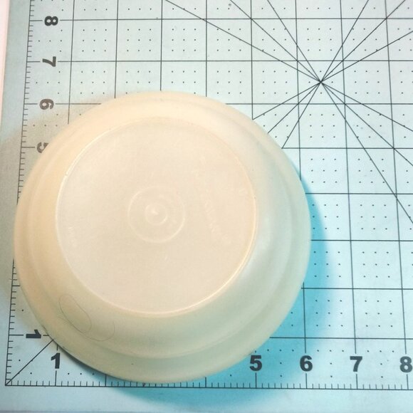 Tupperware Yellow Cereal Bowl 6 inch Vintage Made In USA - Picture 3 of 5